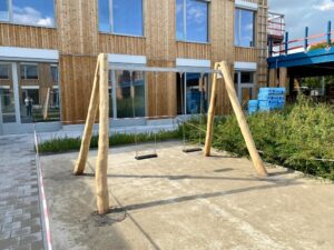 Robinia schommel 2 zit