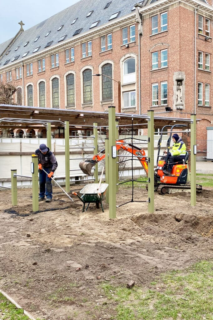 Installatie van een calisthenics combinatie