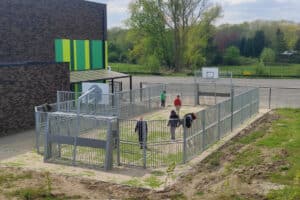 Multisport met spelende kinderen
